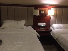 -天艺东环酒店(海口高铁东站龙湖天街店)