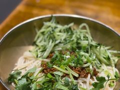 -聚合鑫东北熏酱熟食麻辣面(长阳店)