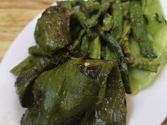 -雷祖芳老妈蹄花店