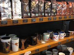 -星巴克臻选(成都环球乐天店)