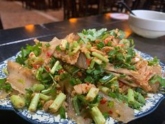 -乐山食古香跷脚牛肉