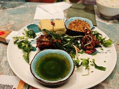 炸物拼盘-浩海火烧云傣家菜(京广店)