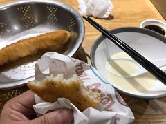 粢饭糕-弄堂咪道-饭香·面香·馄饨香(钦州北路田尚坊店)