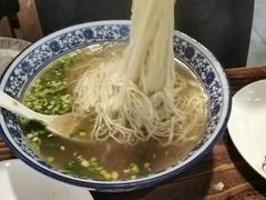 -东大桥小国抻面烧烤(长通路店)