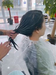 -Coo Hair salon