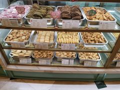 -上海哈尔滨食品厂(环球港店)