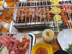 -哈尔滨小酒馆·鲜肉现穿自助烧烤(康新花园店)