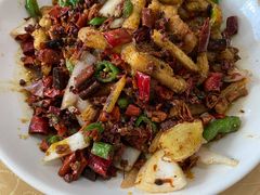 火爆肥肠-茅屋大酒店