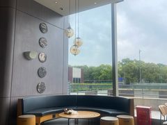 -星巴克臻选(盐城金鹰聚龙湖店)