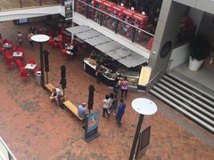 -伯肯黑德角名品折扣购物中心