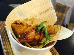 -樱花里音乐餐吧·牛扒椰子鸡(东圃店)