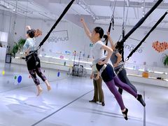 -Jumphai室内蹦极运动