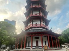 -绳金塔
