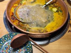 -洱火云南酸菜牛肉火锅(石景山当代商城店)