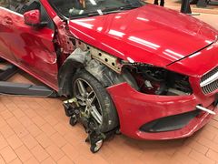 -上海星瀚奔驰4S店(红柳路店)