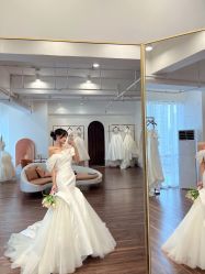 -予白婚纱礼服馆