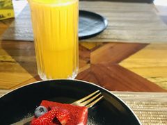 经典红丝绒蛋糕-良木缘咖啡西餐(新城市广场店)