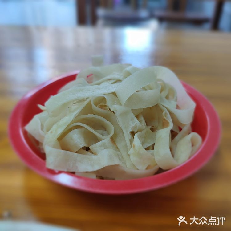 头碗汤有空调室内喝，二碗汤坐微风户外喝，你喜欢室内还是户外！