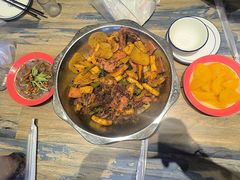 -嘎嘎鸭下巴·爆辣干锅(明教寺店)