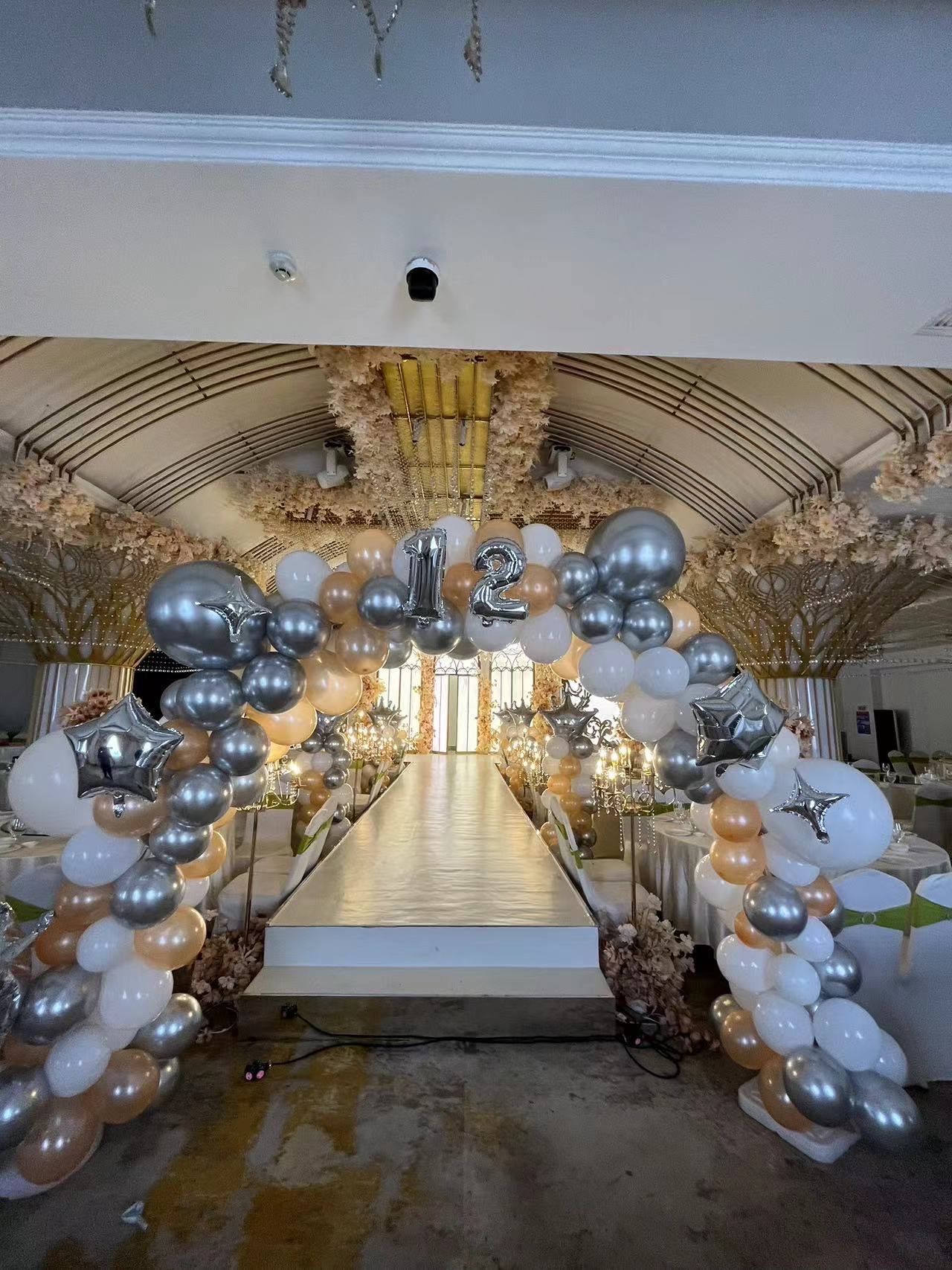 生日宴会 这个香槟色的厅,颜色很温柔,整体色调特别好