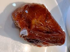 脆皮烧乳鸽-御宝轩(益丰·外滩源店)