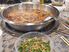 -肖肖酸萝卜鱼火锅(总店)