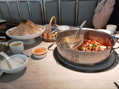 -左庭右院鲜牛肉火锅(浦江欢乐颂店)