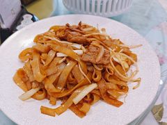干炒牛河-花舍·新派粤菜·西餐·下午茶(亚运村·鸟巢店)