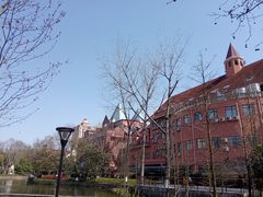 -魔方公寓(大宁国际店)