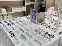 -零度眼镜·宝视友·蔡司依视路(吾悦花街店)