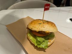 -必胜客(松雷店)
