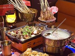 -何师烧烤Pro ·江湖川菜·小龙虾·精酿(太古里旗舰店)