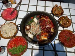 -贰回巷火锅馆(钟楼店)
