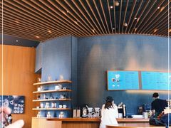 大堂-星巴克(西安曲江银泰店)