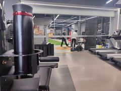 -超鹿运动(五四路恒力城店)