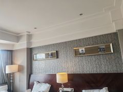 -宜昌均瑶国际酒店(宜昌CBD购物中心夷陵广场店)