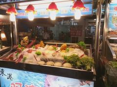 -六合夜市