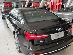 -上海永达奥诚奥迪4S店(申江路店)