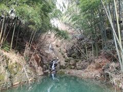 -藏龙百瀑风景区