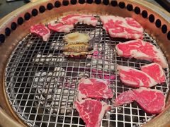-铭牛烧肉·和牛海鲜自助(高新月牙湖店)