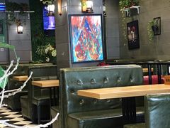 -愉肴麻辣香锅(中山路店)