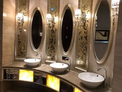 -锦龙国际酒店(天津奥体中心华苑地铁站店)