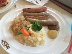 -LENBACH兰巴赫西餐啤酒坊(大连星海广场店)