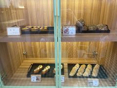 面包甜点陈列柜-野上麦田(中贸广场店)