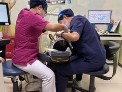 -瑞尔齿科(颐堤港诊所)