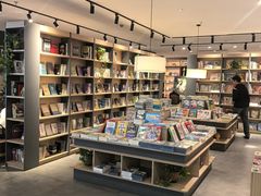 -魔方城市书房(中街益田店)