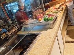 -大中华希尔顿酒店-念自助餐·嗨啤·小龙虾