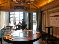 靠窗位-唐山宴百姓府邸院落中餐