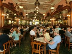 -Majestic Café