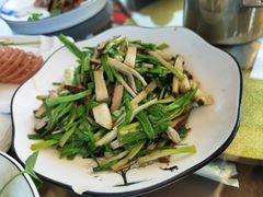 水芹菜炒香干-老地方369农家菜